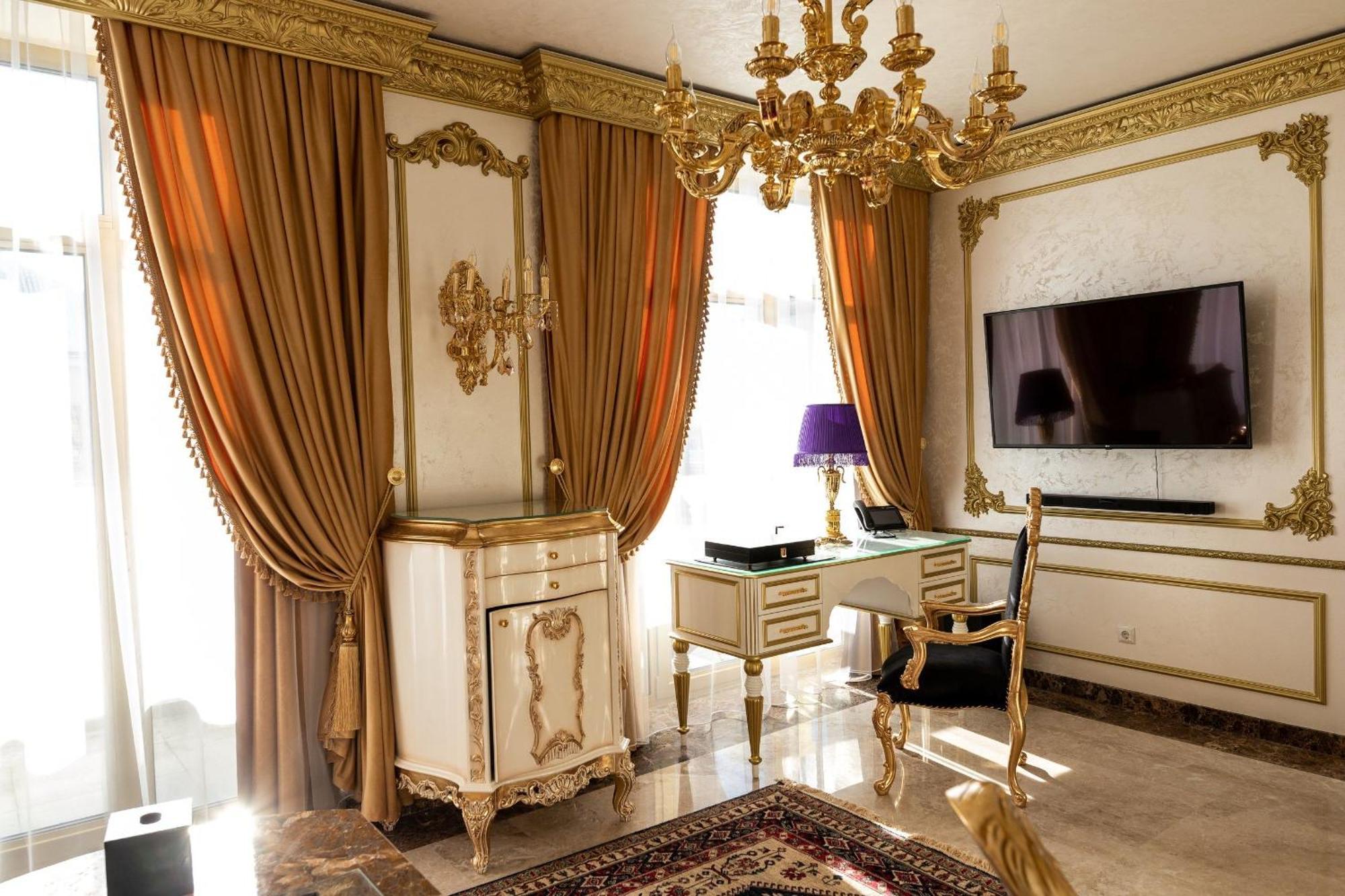 Khmelʼnytsʼkyy Royal Palace Luxury Hotel And Spa חדר תמונה