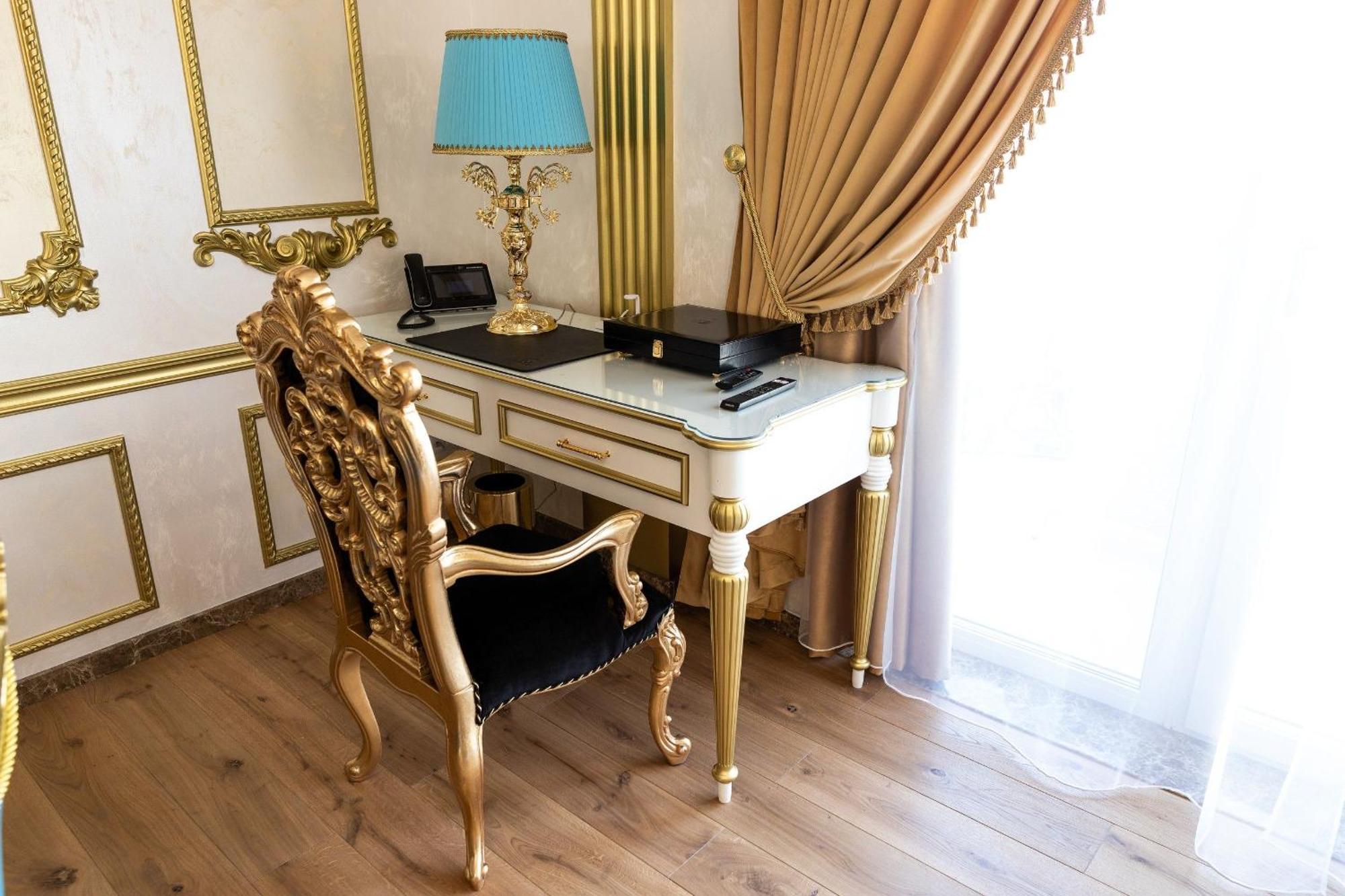 Khmelʼnytsʼkyy Royal Palace Luxury Hotel And Spa חדר תמונה
