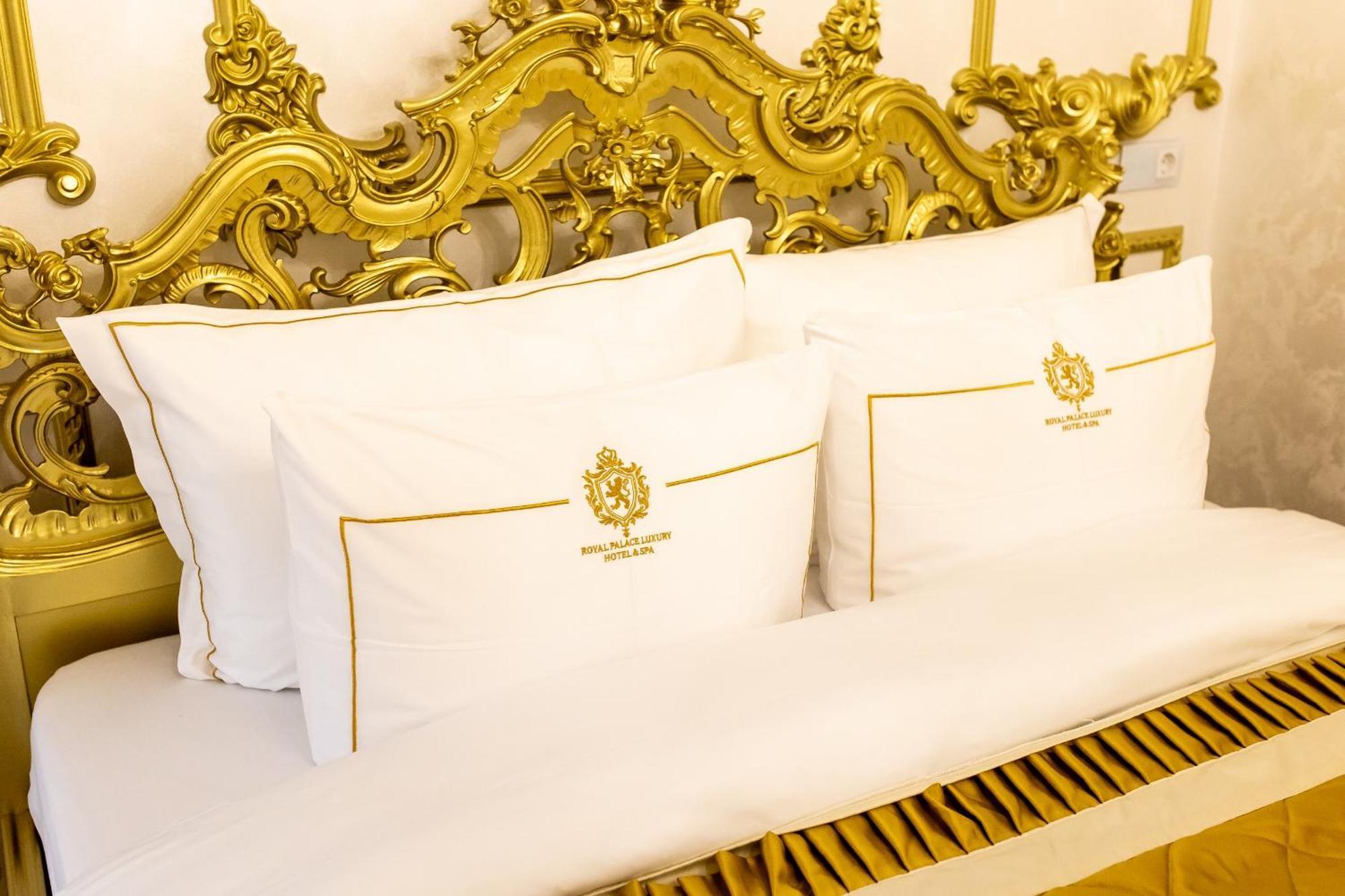 Khmelʼnytsʼkyy Royal Palace Luxury Hotel And Spa חדר תמונה