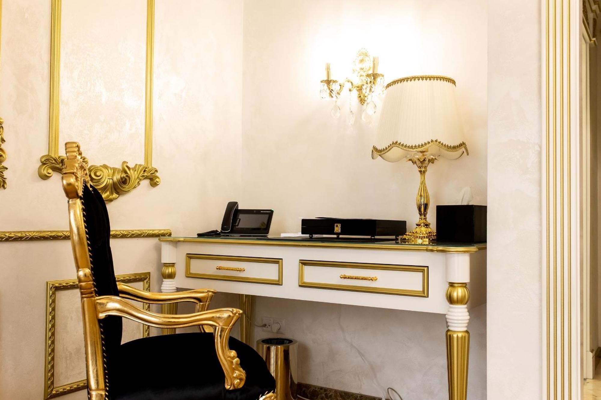 Khmelʼnytsʼkyy Royal Palace Luxury Hotel And Spa חדר תמונה
