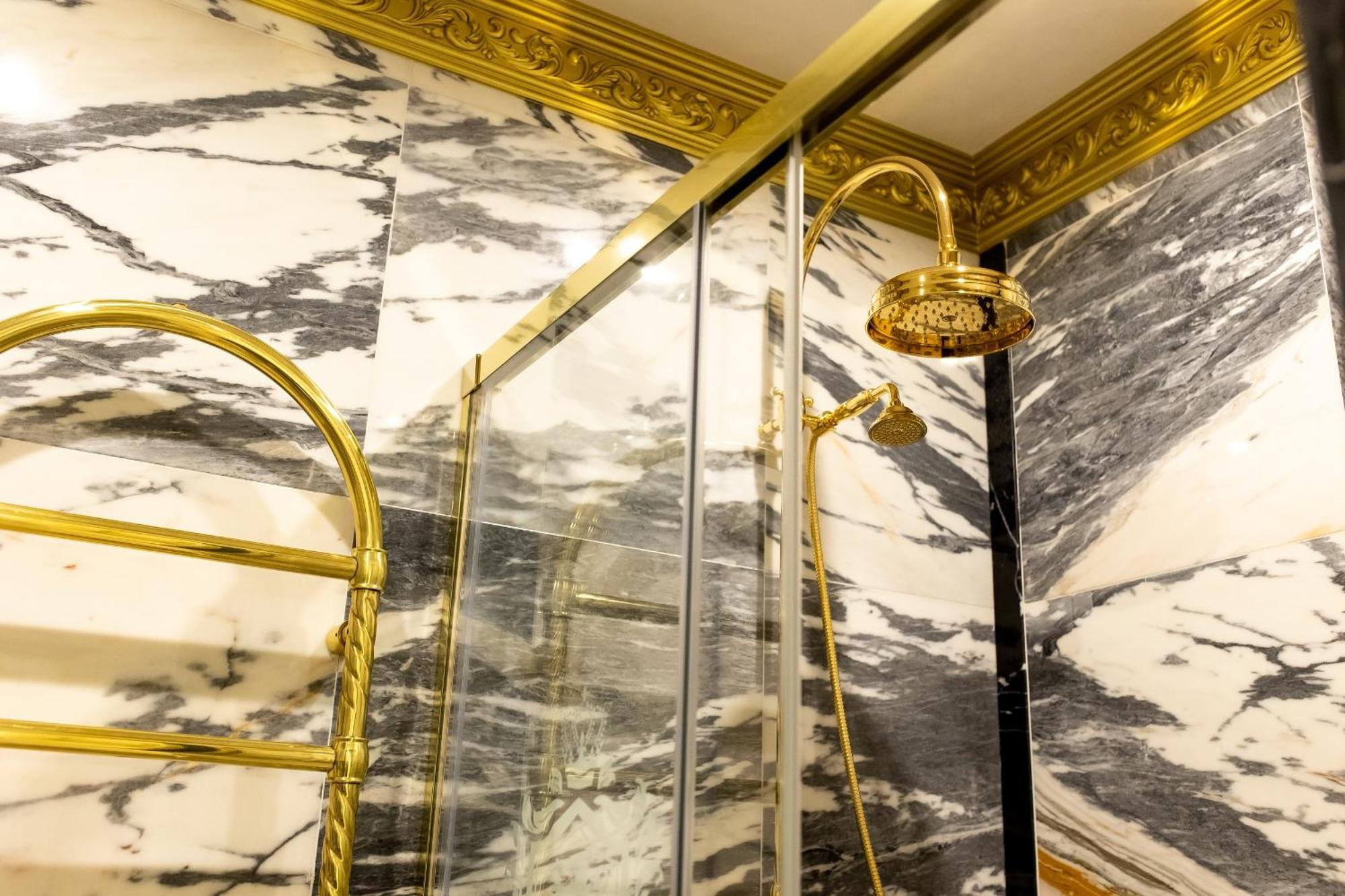Khmelʼnytsʼkyy Royal Palace Luxury Hotel And Spa חדר תמונה