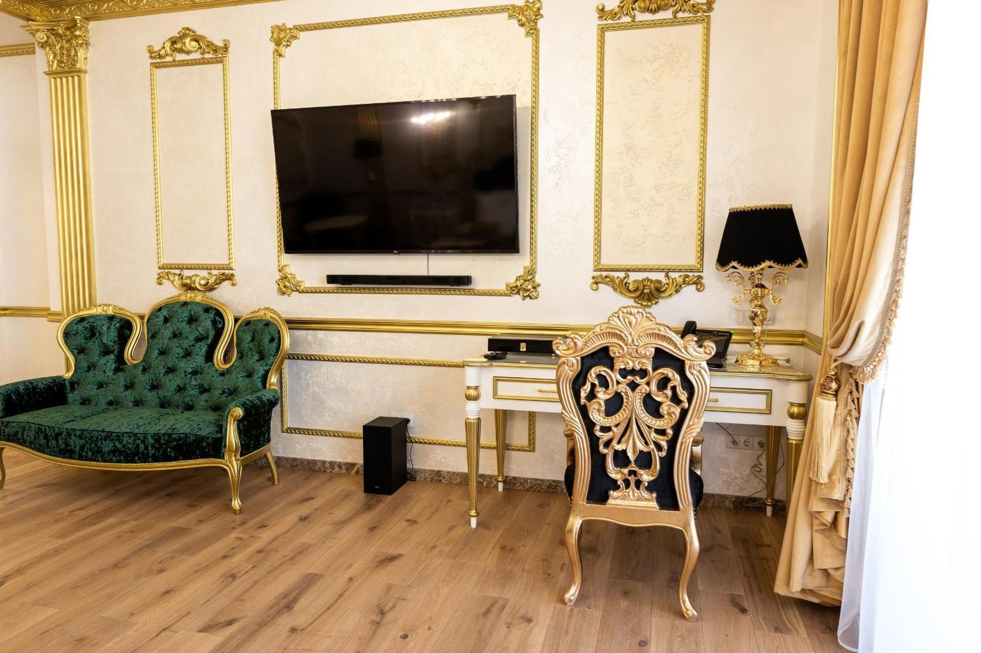 Khmelʼnytsʼkyy Royal Palace Luxury Hotel And Spa חדר תמונה
